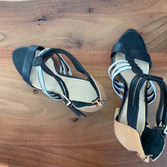 Jessica Simpson Tri Tone Strappy Heels, size 7.5. - Picture 2 of 4
